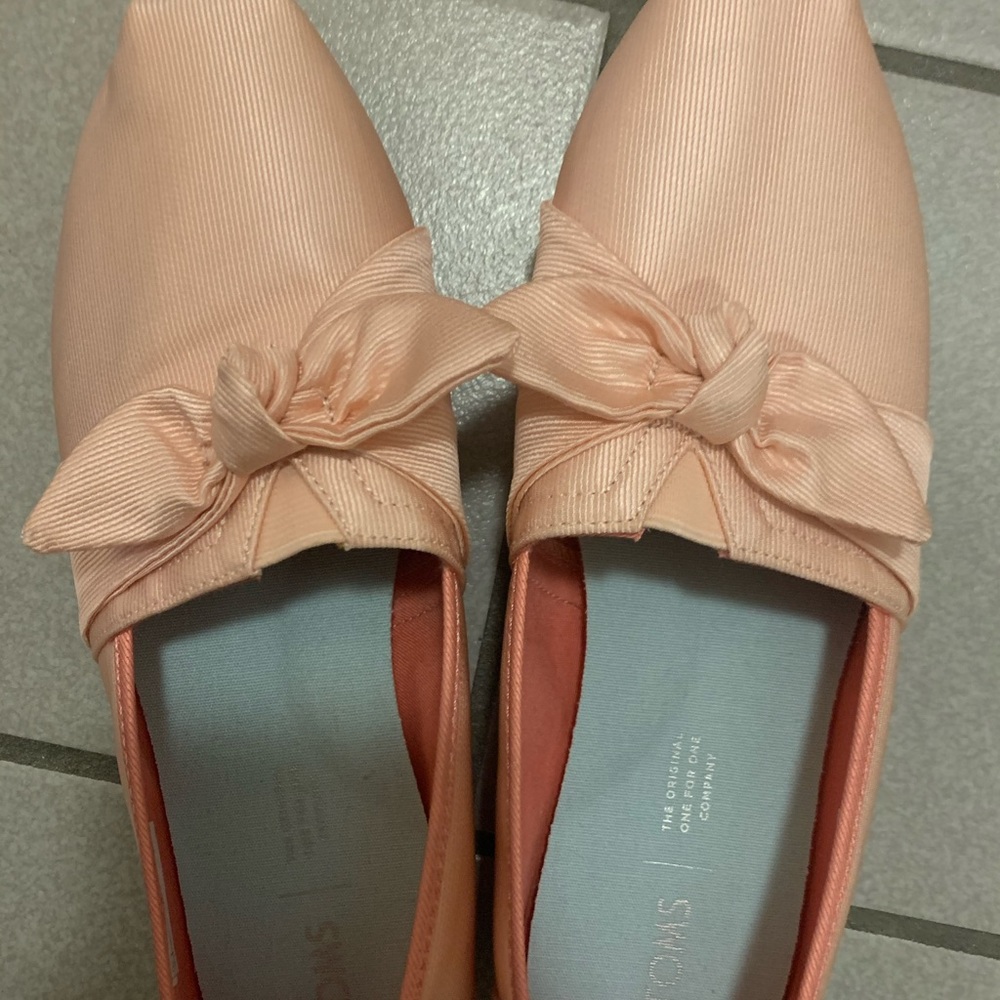 Toms women’s size 8